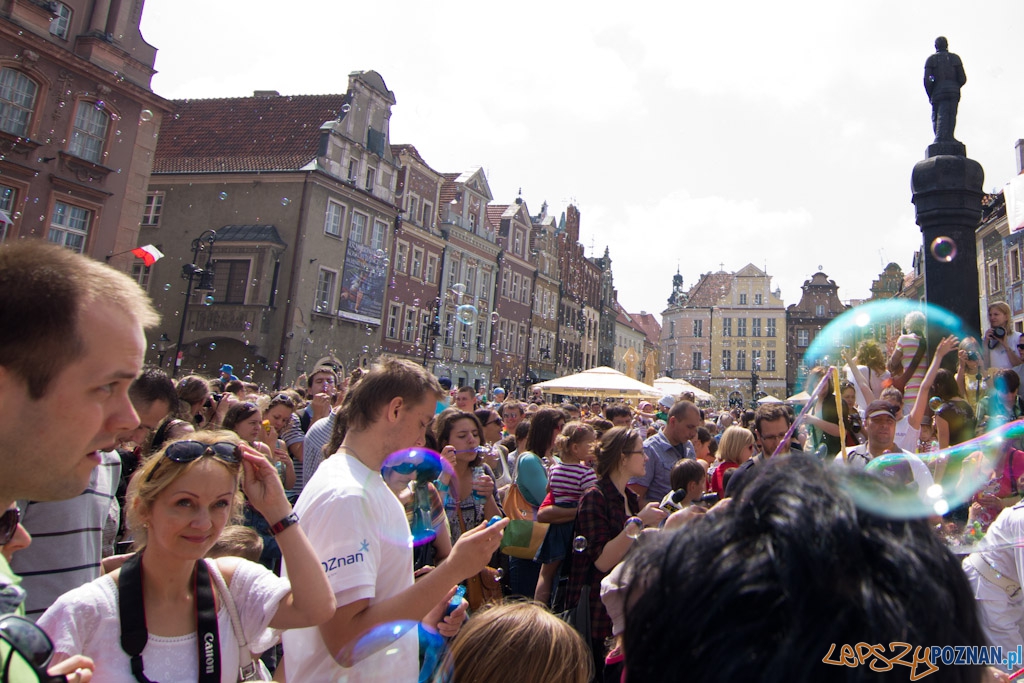 Bańki mydlane Foto: lepszyPOZNAN.pl / Piotr Rychter Bańki mydlane Foto: lepszyPOZNAN.pl / Piotr Rychter