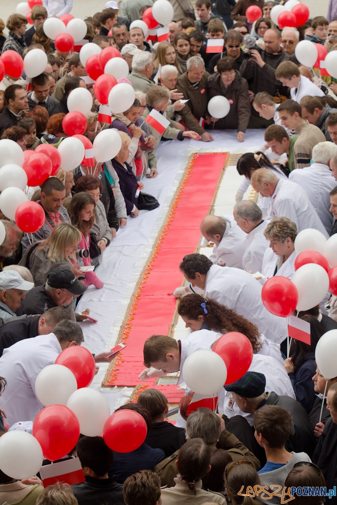 Dzień Flagi - 2.05.2011 r. Foto: lepszyPOZNAN.pl / Piotr Rychter Dzień Flagi - 2.05.2011 r. Foto: lepszyPOZNAN.pl / Piotr Rychter