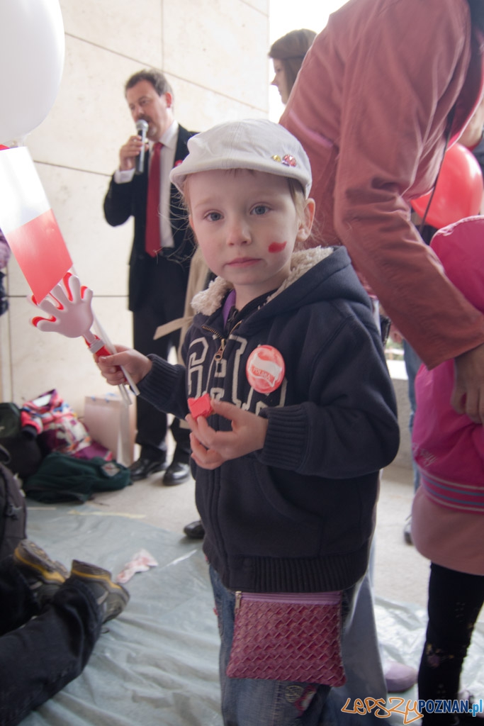 Dzień Flagi - 2.05.2011 r. Foto: lepszyPOZNAN.pl / Piotr Rychter Dzień Flagi - 2.05.2011 r. Foto: lepszyPOZNAN.pl / Piotr Rychter