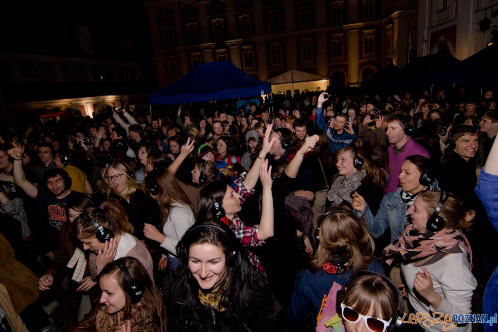 Nowe Nurty - Silent Concert - ShaKoFraKo Foto: lepszyPOZNAN.pl / Piotr Rychter Nowe Nurty - Silent Concert - ShaKoFraKo Foto: lepszyPOZNAN.pl / Piotr Rychter