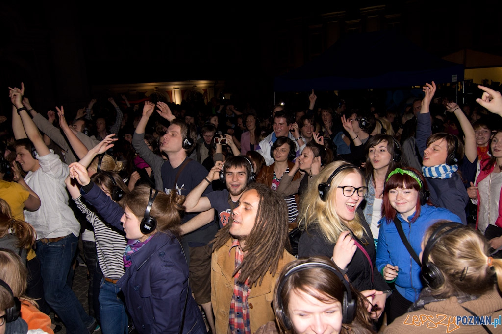 Nowe Nurty - Silent Concert - ShaKoFraKo Foto: lepszyPOZNAN.pl / Piotr Rychter Nowe Nurty - Silent Concert - ShaKoFraKo Foto: lepszyPOZNAN.pl / Piotr Rychter