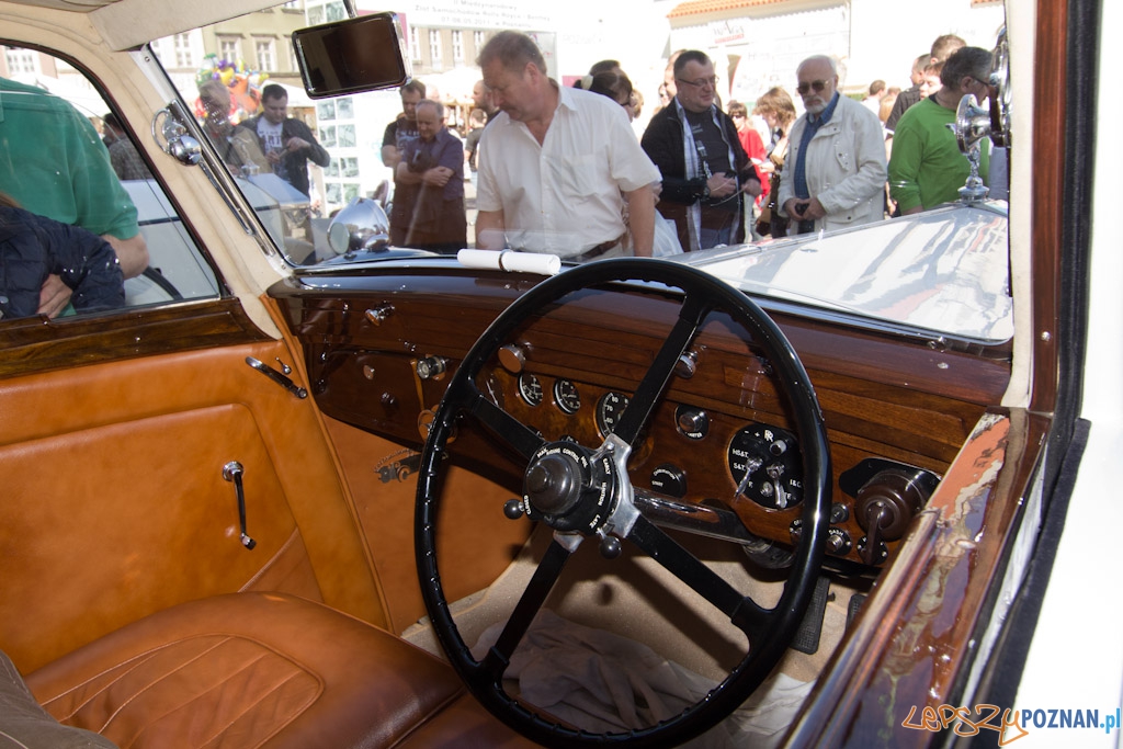 II Międzynarodowy Zlot Rolls Royce&Bentley Poznań 2011 Foto: lepszyPOZNAN.pl / Piotr Rychter II Międzynarodowy Zlot Rolls Royce&Bentley Poznań 2011 Foto: lepszyPOZNAN.pl / Piotr Rychter
