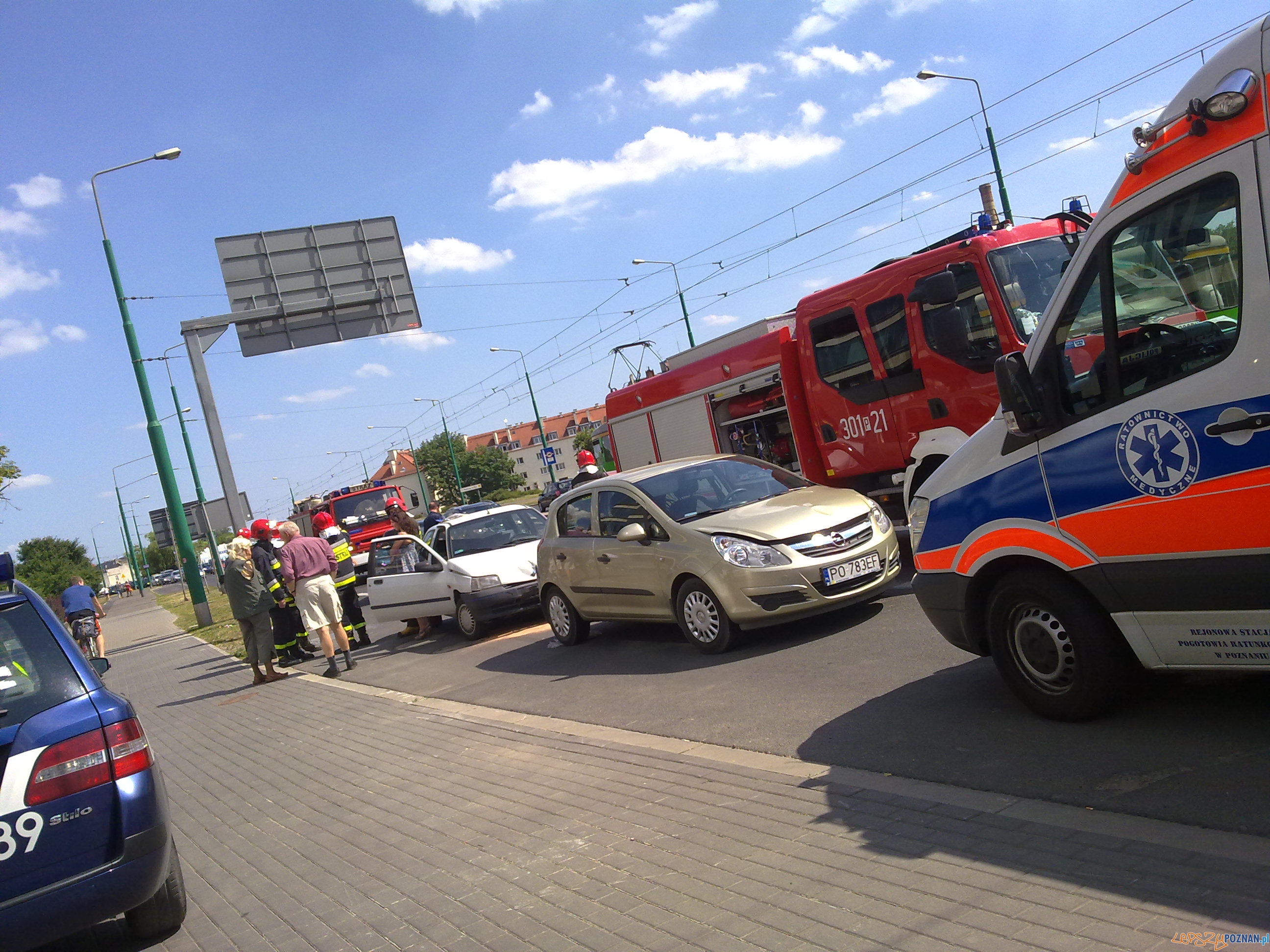 Kraksa na Estkowskiego (3) Foto: Kraksa na Estkowskiego (3) Foto: