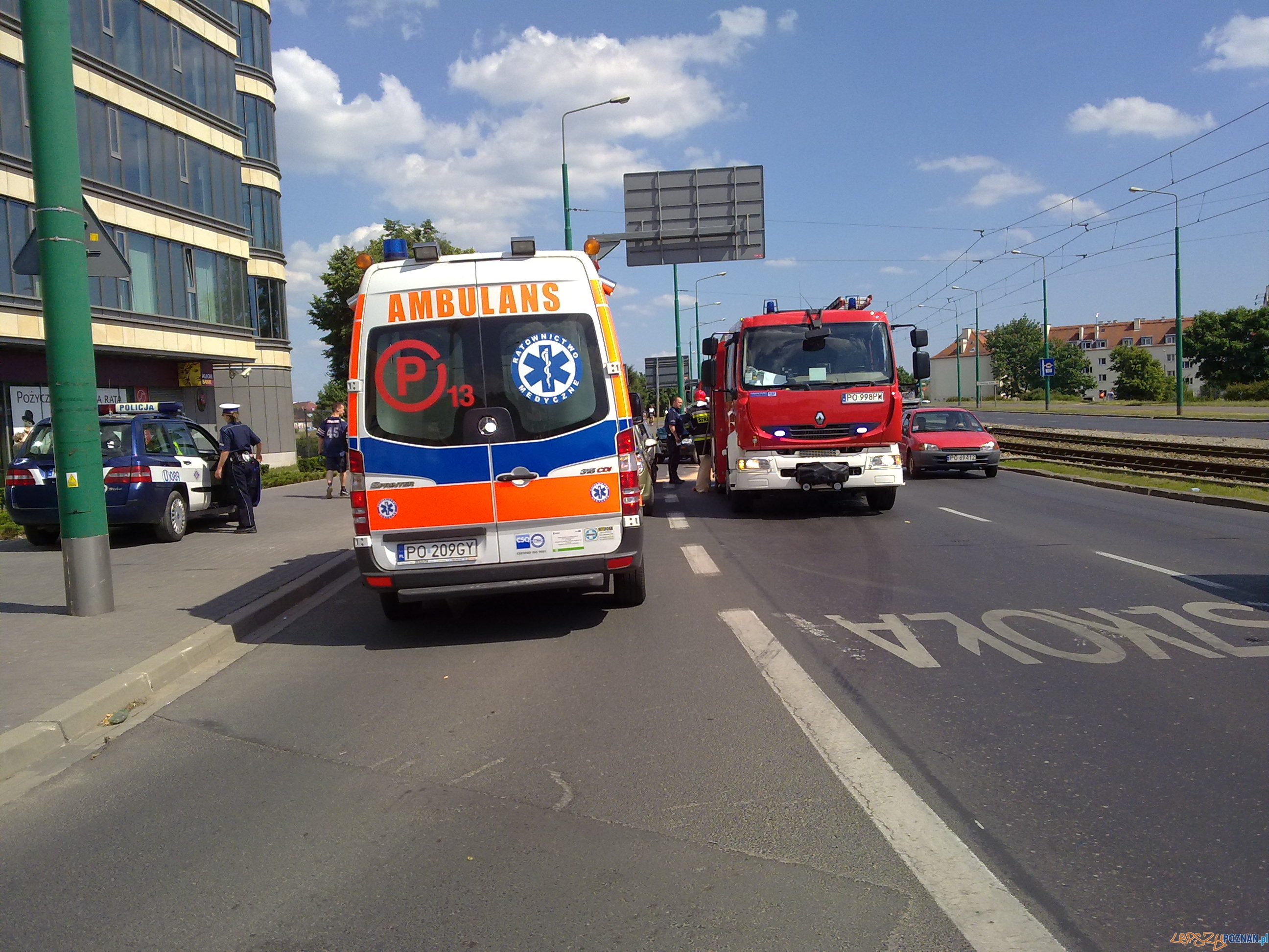 Kraksa na Estkowskiego (4) Foto: Kraksa na Estkowskiego (4) Foto: