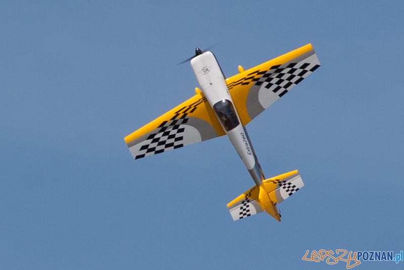 IV Ogólnopolski Zlot Gigantów 2011 - Lotnisko Bednary 05.06.2011 r. Foto: LepszyPOZNAN.pl / Paweł Rychter IV Ogólnopolski Zlot Gigantów 2011 - Lotnisko Bednary 05.06.2011 r. Foto: LepszyPOZNAN.pl / Paweł Rychter
