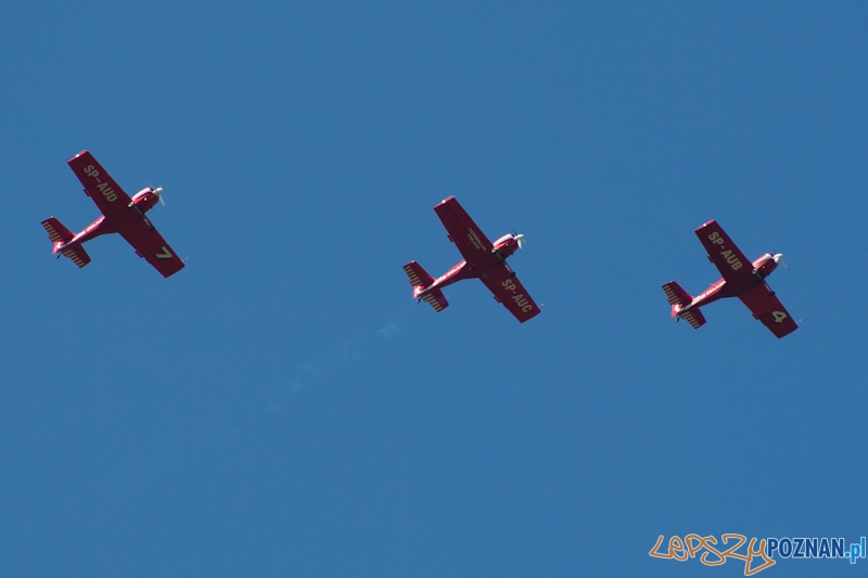 IV Ogólnopolski Zlot Gigantów 2011 - Lotnisko Bednary 05.06.2011 r. Foto: LepszyPOZNAN.pl / Paweł Rychter IV Ogólnopolski Zlot Gigantów 2011 - Lotnisko Bednary 05.06.2011 r. Foto: LepszyPOZNAN.pl / Paweł Rychter