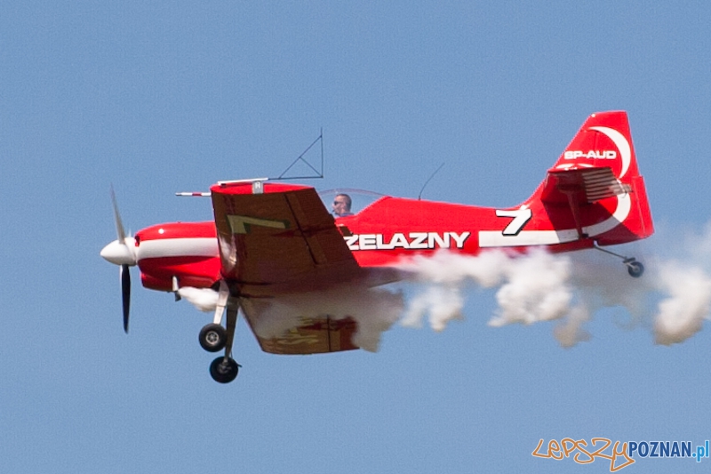 IV Ogólnopolski Zlot Gigantów 2011 - Lotnisko Bednary 05.06.2011 r. Foto: LepszyPOZNAN.pl / Paweł Rychter IV Ogólnopolski Zlot Gigantów 2011 - Lotnisko Bednary 05.06.2011 r. Foto: LepszyPOZNAN.pl / Paweł Rychter