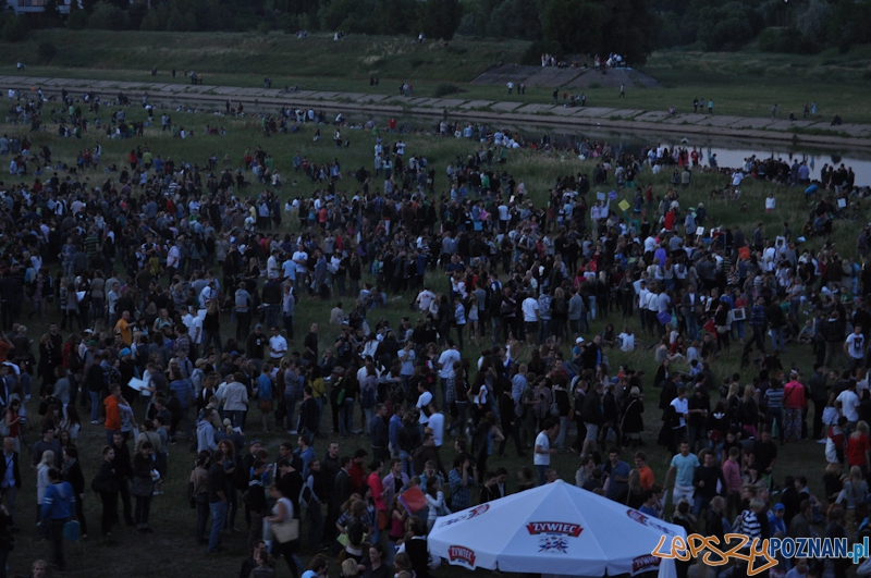 Noc Kupały przy Moście Rocha - 20.06.2011 r. Foto: Ewa Kornatowska Noc Kupały przy Moście Rocha - 20.06.2011 r. Foto: Ewa Kornatowska