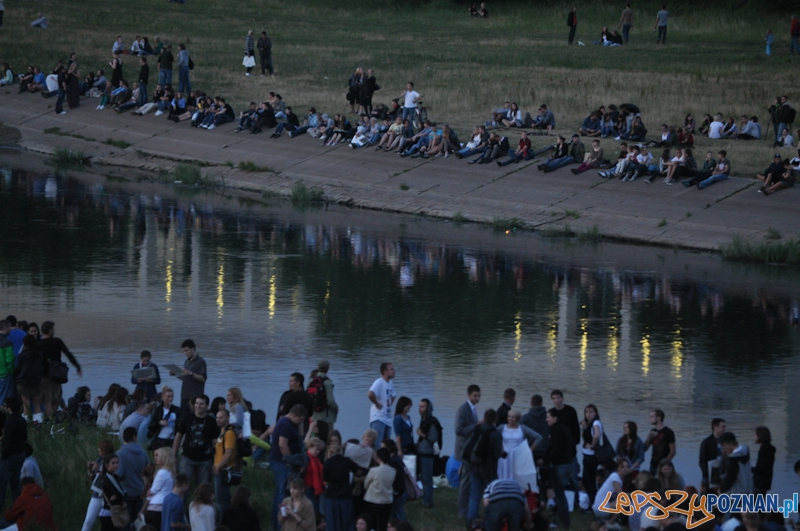 Noc Kupały przy Moście Rocha - 20.06.2011 r. Foto: Ewa Kornatowska Noc Kupały przy Moście Rocha - 20.06.2011 r. Foto: Ewa Kornatowska