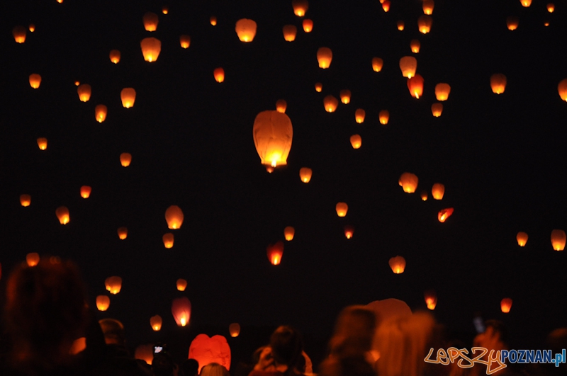 Noc Kupały przy Moście Rocha - 20.06.2011 r. Foto: Ewa Kornatowska Noc Kupały przy Moście Rocha - 20.06.2011 r. Foto: Ewa Kornatowska
