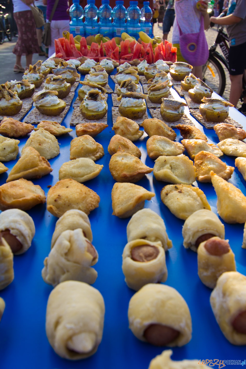 Szwedzki stół i lecie Polskiego Teatru Tańca Foto: lepszyPOZNAN.pl / Piotr Rychter Szwedzki stół i lecie Polskiego Teatru Tańca Foto: lepszyPOZNAN.pl / Piotr Rychter