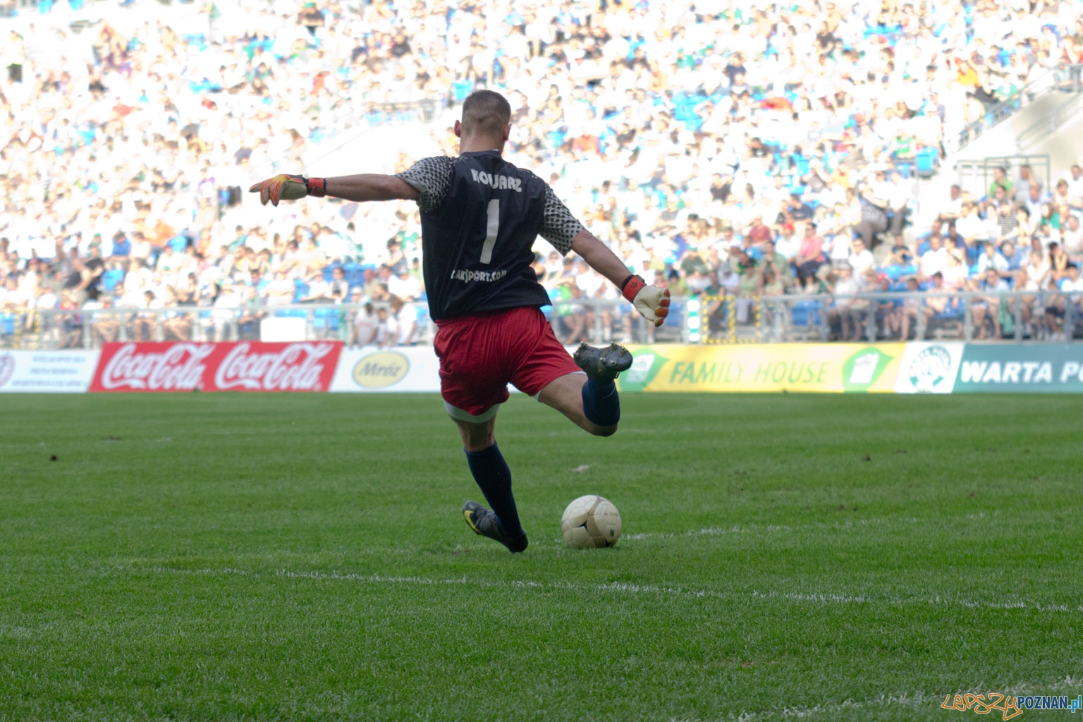 Warta Poznań - Kolejarz Stróże Foto: lepszyPOZNAN.pl / Piotr Rychter Warta Poznań - Kolejarz Stróże Foto: lepszyPOZNAN.pl / Piotr Rychter