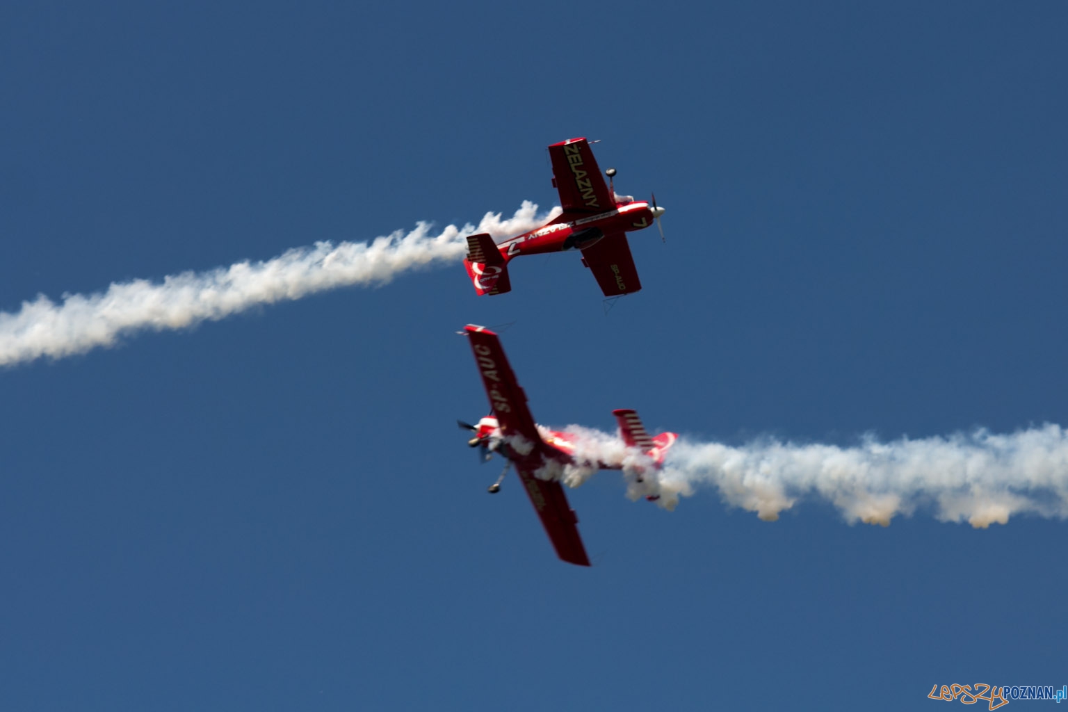 IV Ogólnopolski Zlot Gigantów 2011 - Lotnisko Bednary 05.06.2011 r. Foto: lepszyPOZNAN.pl / Piotr Rychter IV Ogólnopolski Zlot Gigantów 2011 - Lotnisko Bednary 05.06.2011 r. Foto: lepszyPOZNAN.pl / Piotr Rychter