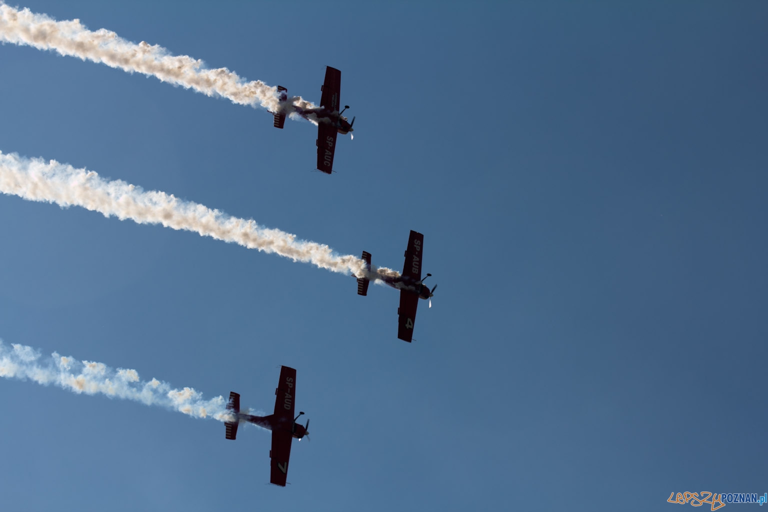 IV Ogólnopolski Zlot Gigantów 2011 - Lotnisko Bednary 05.06.2011 r. Foto: lepszyPOZNAN.pl / Piotr Rychter IV Ogólnopolski Zlot Gigantów 2011 - Lotnisko Bednary 05.06.2011 r. Foto: lepszyPOZNAN.pl / Piotr Rychter
