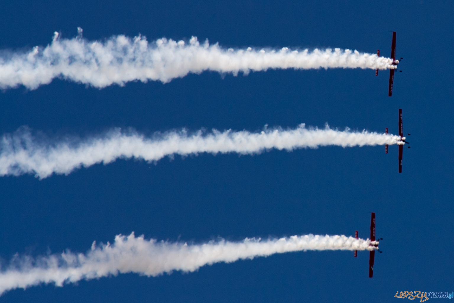 IV Ogólnopolski Zlot Gigantów 2011 - Lotnisko Bednary 05.06.2011 r. Foto: lepszyPOZNAN.pl / Piotr Rychter IV Ogólnopolski Zlot Gigantów 2011 - Lotnisko Bednary 05.06.2011 r. Foto: lepszyPOZNAN.pl / Piotr Rychter