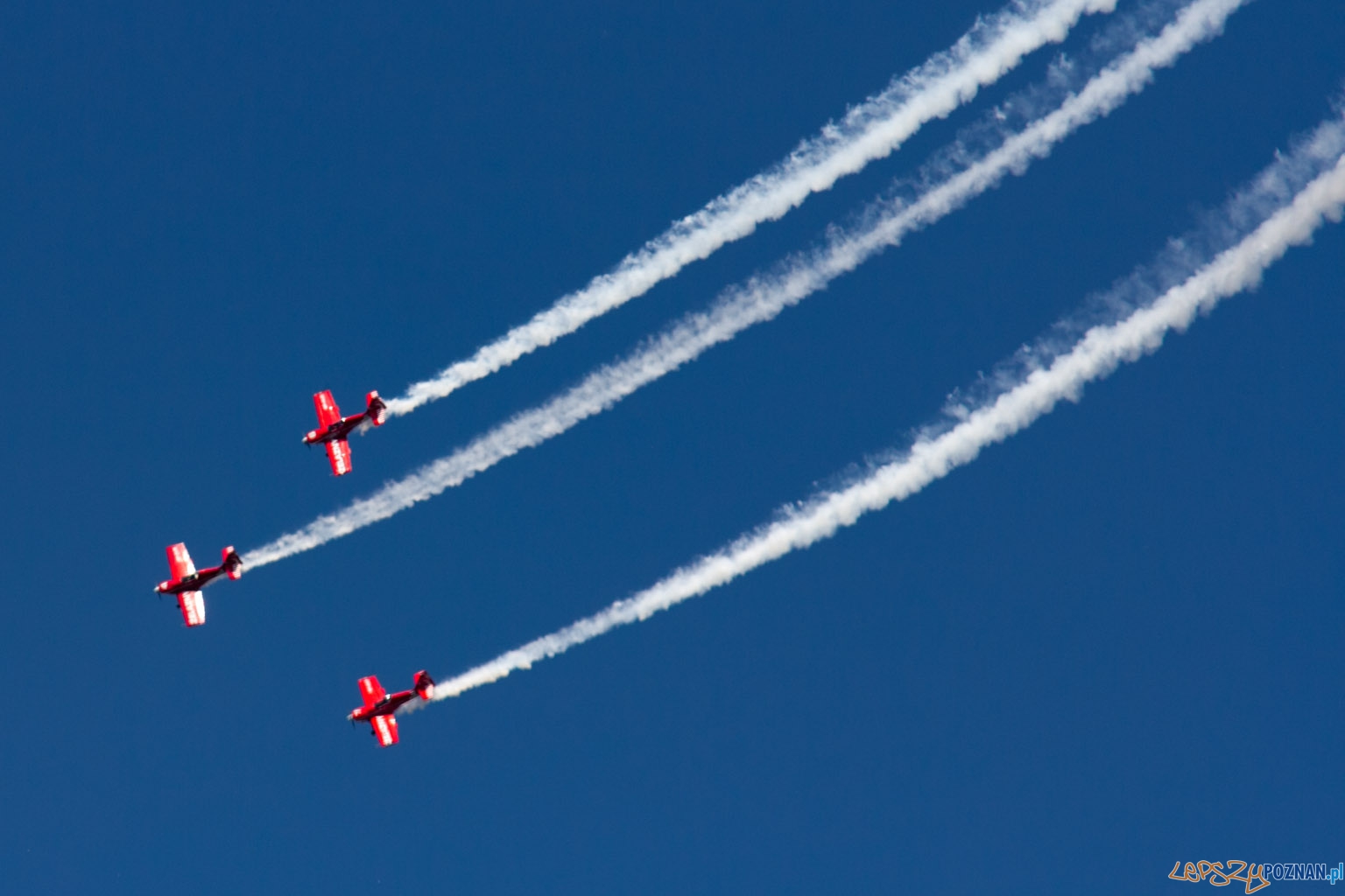 IV Ogólnopolski Zlot Gigantów 2011 - Lotnisko Bednary 05.06.2011 r. Foto: lepszyPOZNAN.pl / Piotr Rychter IV Ogólnopolski Zlot Gigantów 2011 - Lotnisko Bednary 05.06.2011 r. Foto: lepszyPOZNAN.pl / Piotr Rychter