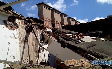 Zawalił się dach Foto: KM PSP Zawalił się dach Foto: KM PSP