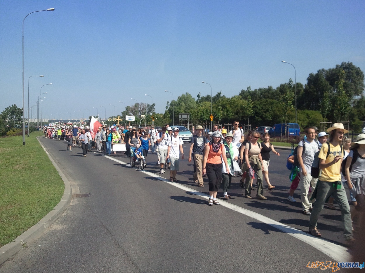 77 Piesza Poznańska Pielgrzymka na Jasną Górę Foto: lepszyPOZNAN.pl / gsm 77 Piesza Poznańska Pielgrzymka na Jasną Górę Foto: lepszyPOZNAN.pl / gsm