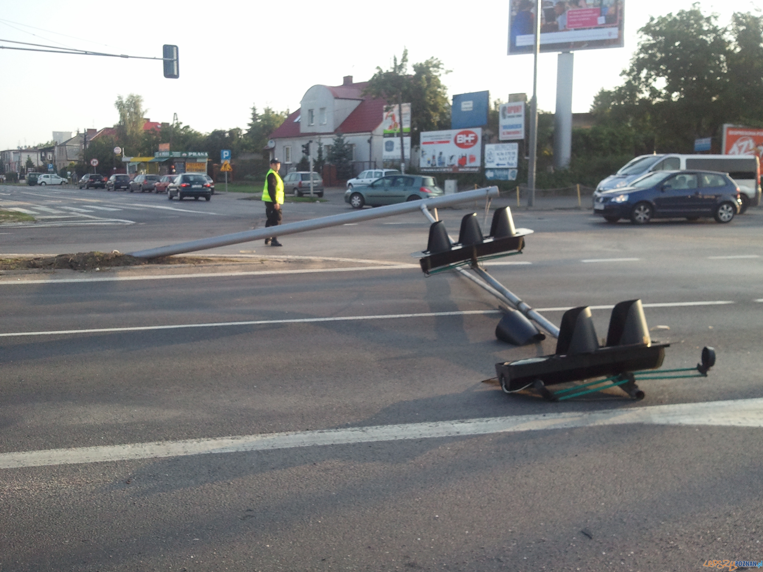 Poranne utrudnienia na Warszawskiej Foto: lepszyPOZNAN/gsm Poranne utrudnienia na Warszawskiej Foto: lepszyPOZNAN/gsm