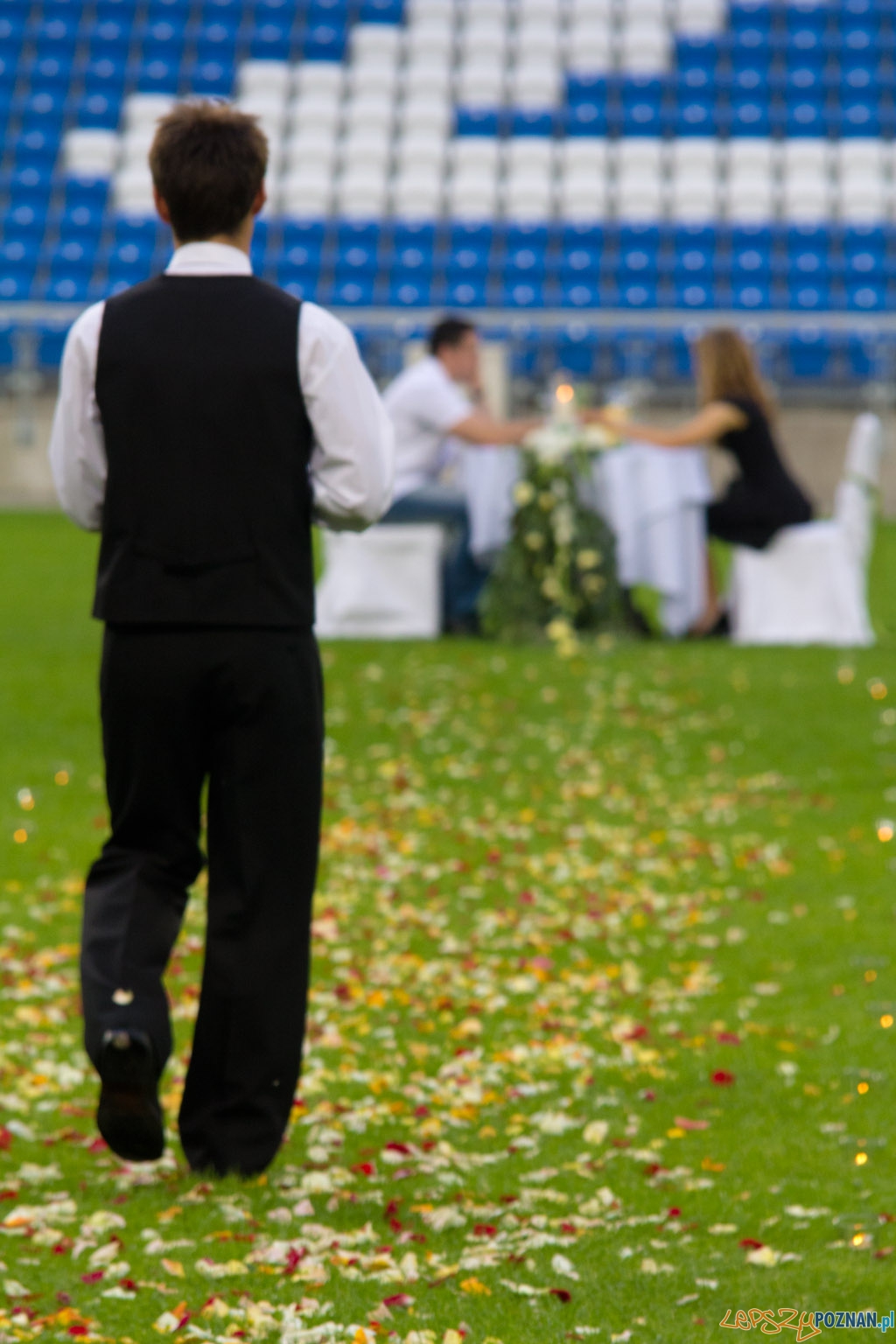 Kolacja na Stadionie Miejskim - 12.07.2011 r. Foto: lepszyPOZNAN.pl / Piotr Rychter Kolacja na Stadionie Miejskim - 12.07.2011 r. Foto: lepszyPOZNAN.pl / Piotr Rychter