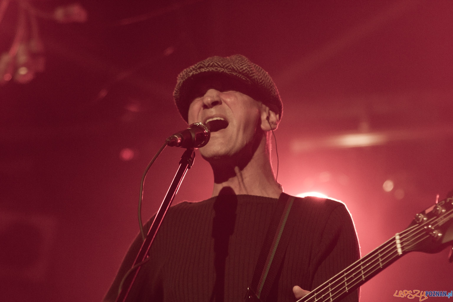 Lech Janerka na Dziedzińcu CK Zamek - 21.07.2011 r. Foto: lepszyPOZNAN.pl / Piotr Rychter Lech Janerka na Dziedzińcu CK Zamek - 21.07.2011 r. Foto: lepszyPOZNAN.pl / Piotr Rychter