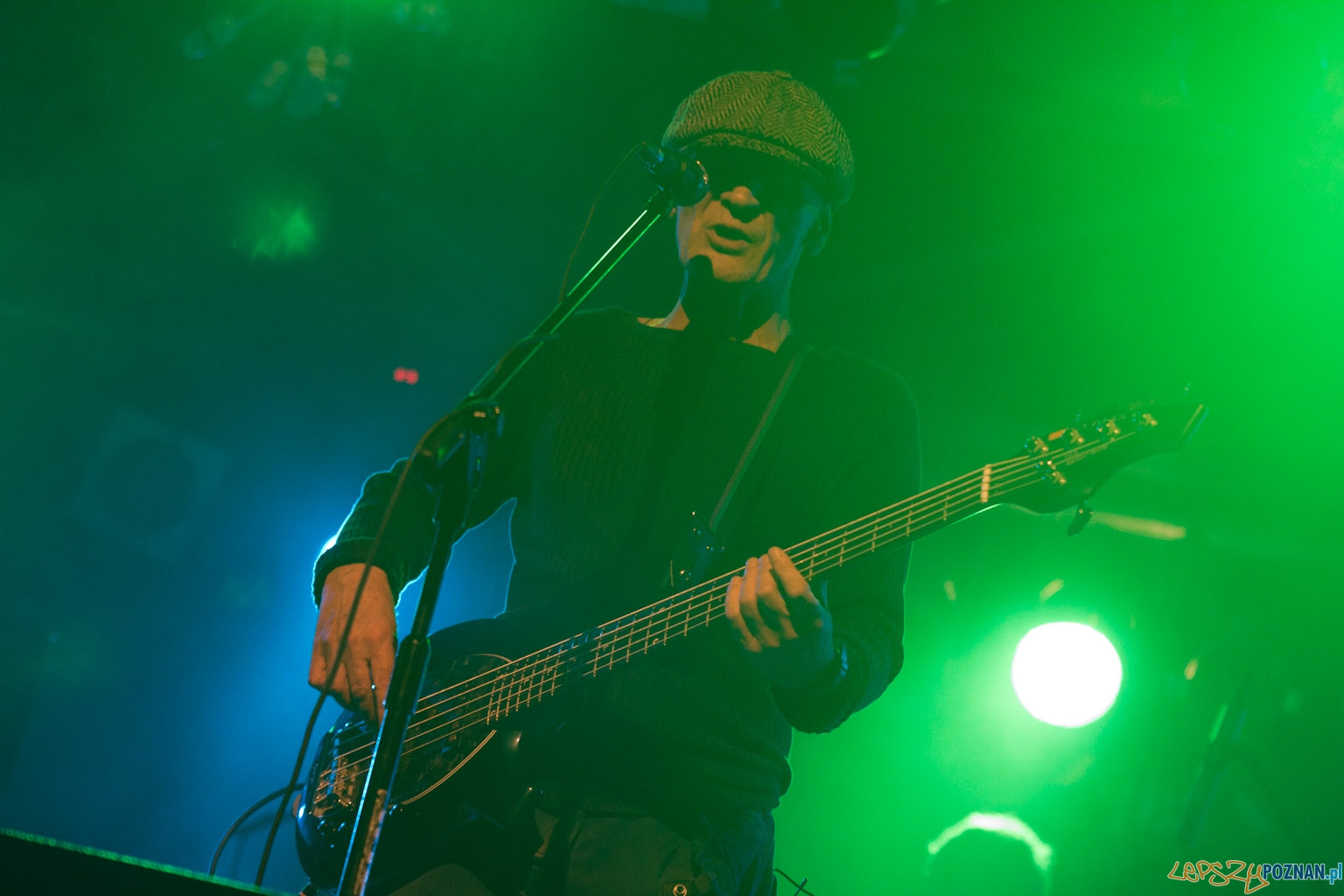 Lech Janerka na Dziedzińcu CK Zamek - 21.07.2011 r. Foto: lepszyPOZNAN.pl / Piotr Rychter Lech Janerka na Dziedzińcu CK Zamek - 21.07.2011 r. Foto: lepszyPOZNAN.pl / Piotr Rychter