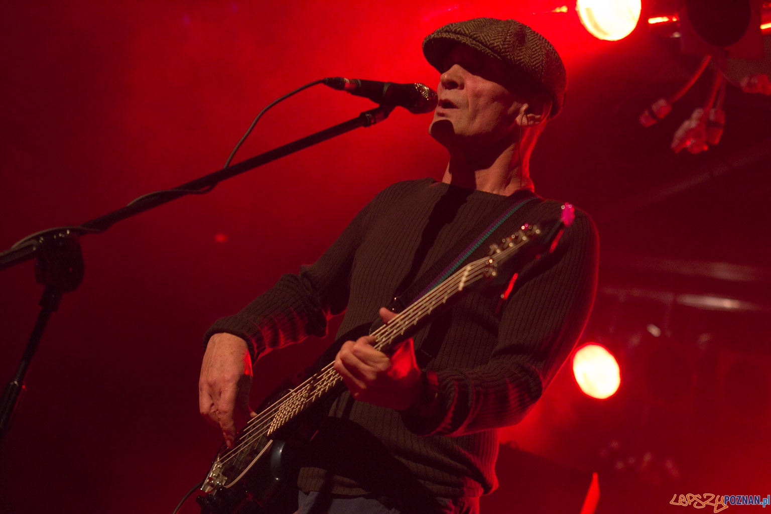 Lech Janerka na Dziedzińcu CK Zamek - 21.07.2011 r. Foto: lepszyPOZNAN.pl / Piotr Rychter Lech Janerka na Dziedzińcu CK Zamek - 21.07.2011 r. Foto: lepszyPOZNAN.pl / Piotr Rychter