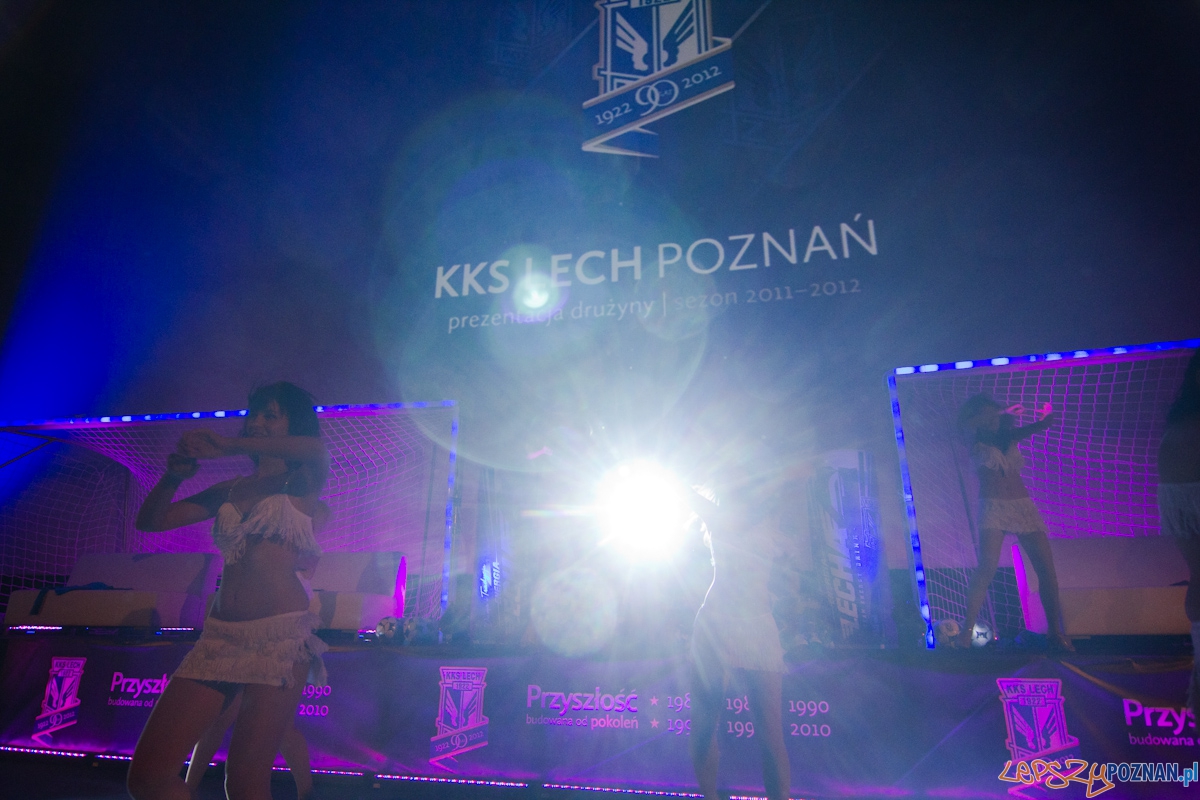 Prezentacja drużyny KKS Lech Poznań na sezon 2011/2012 Foto: lepszyPOZNAN.pl / Piotr Rychter Prezentacja drużyny KKS Lech Poznań na sezon 2011/2012 Foto: lepszyPOZNAN.pl / Piotr Rychter