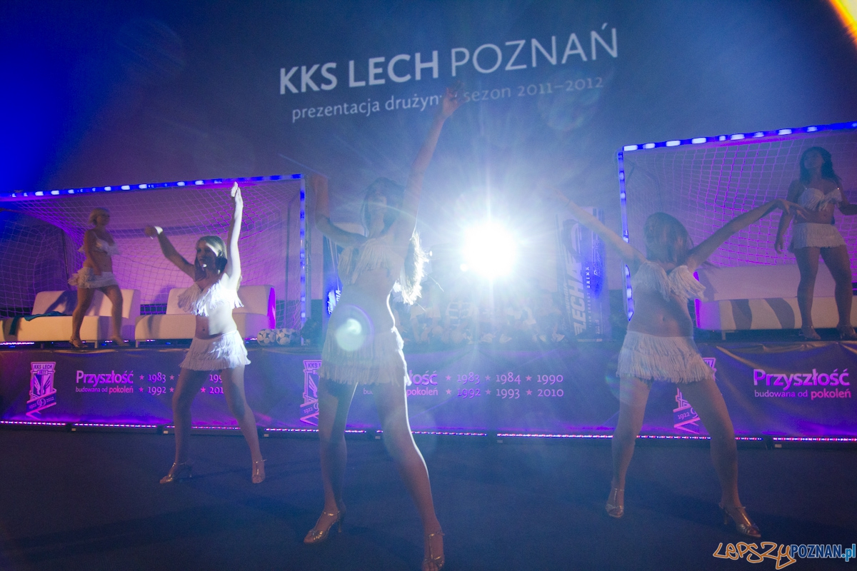 Prezentacja drużyny KKS Lech Poznań na sezon 2011/2012 Foto: lepszyPOZNAN.pl / Piotr Rychter Prezentacja drużyny KKS Lech Poznań na sezon 2011/2012 Foto: lepszyPOZNAN.pl / Piotr Rychter
