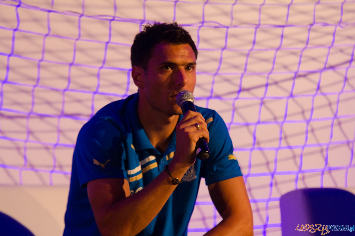 Prezentacja drużyny KKS Lech Poznań na sezon 2011/2012 Foto: lepszyPOZNAN.pl / Piotr Rychter Prezentacja drużyny KKS Lech Poznań na sezon 2011/2012 Foto: lepszyPOZNAN.pl / Piotr Rychter