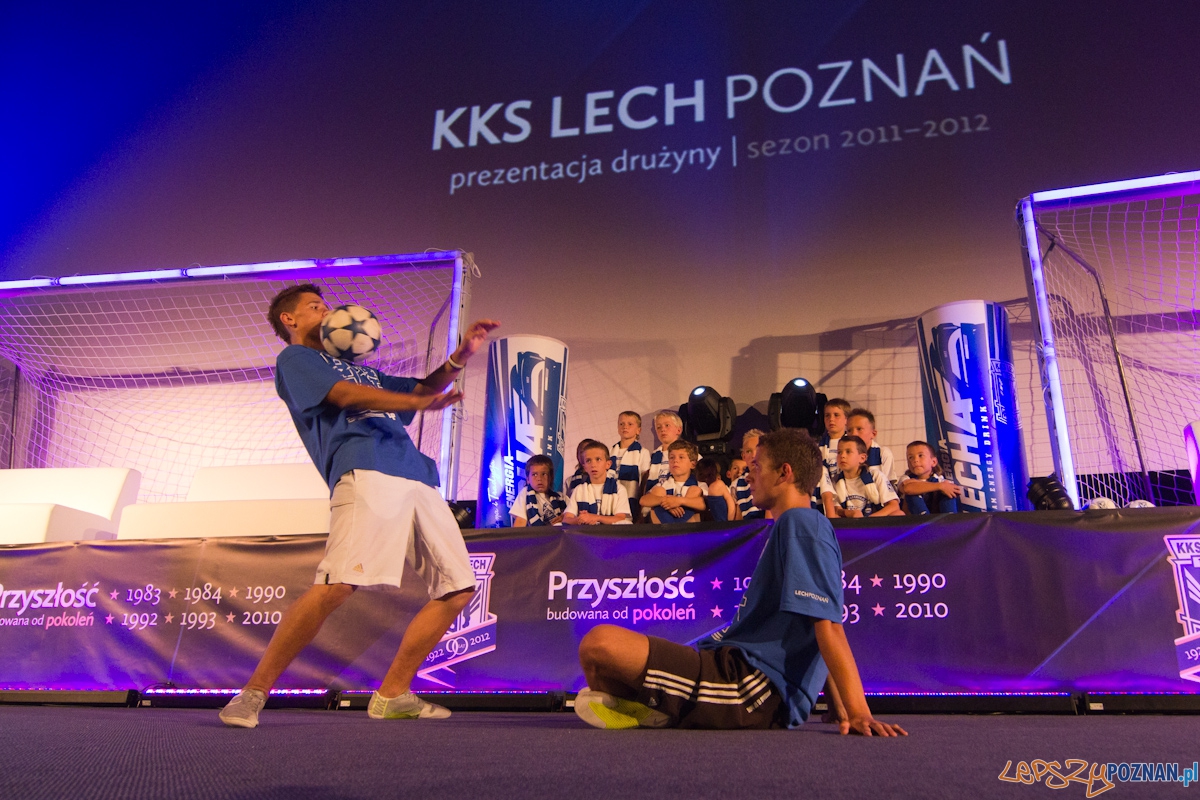 Prezentacja drużyny KKS Lech Poznań na sezon 2011/2012 Foto: lepszyPOZNAN.pl / Piotr Rychter Prezentacja drużyny KKS Lech Poznań na sezon 2011/2012 Foto: lepszyPOZNAN.pl / Piotr Rychter