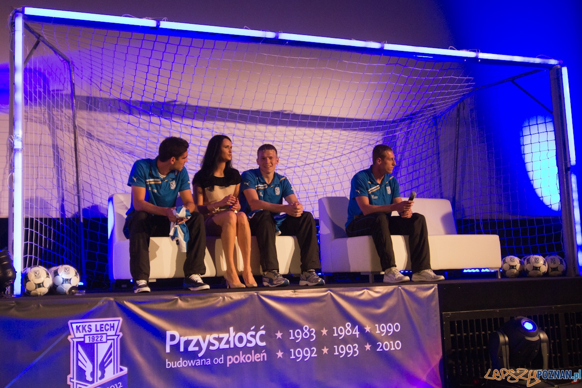 Prezentacja drużyny KKS Lech Poznań na sezon 2011/2012 Foto: lepszyPOZNAN.pl / Piotr Rychter Prezentacja drużyny KKS Lech Poznań na sezon 2011/2012 Foto: lepszyPOZNAN.pl / Piotr Rychter