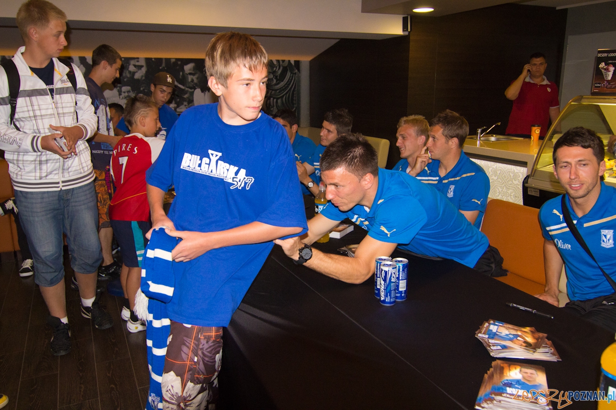 Prezentacja drużyny KKS Lech Poznań na sezon 2011/2012 Foto: lepszyPOZNAN.pl / Piotr Rychter Prezentacja drużyny KKS Lech Poznań na sezon 2011/2012 Foto: lepszyPOZNAN.pl / Piotr Rychter