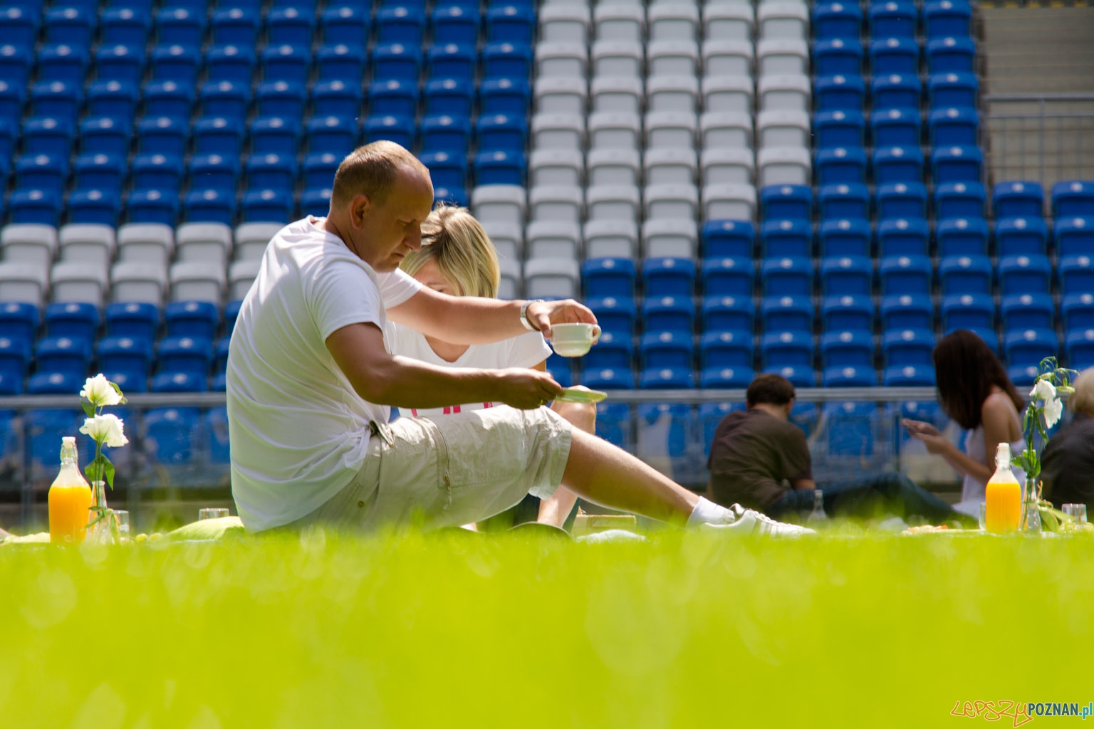 Śniadanie na Stadionie Miejskim 17.07.2011 r. Foto: lepszyPOZNAN.pl / Piotr Rychter Śniadanie na Stadionie Miejskim 17.07.2011 r. Foto: lepszyPOZNAN.pl / Piotr Rychter