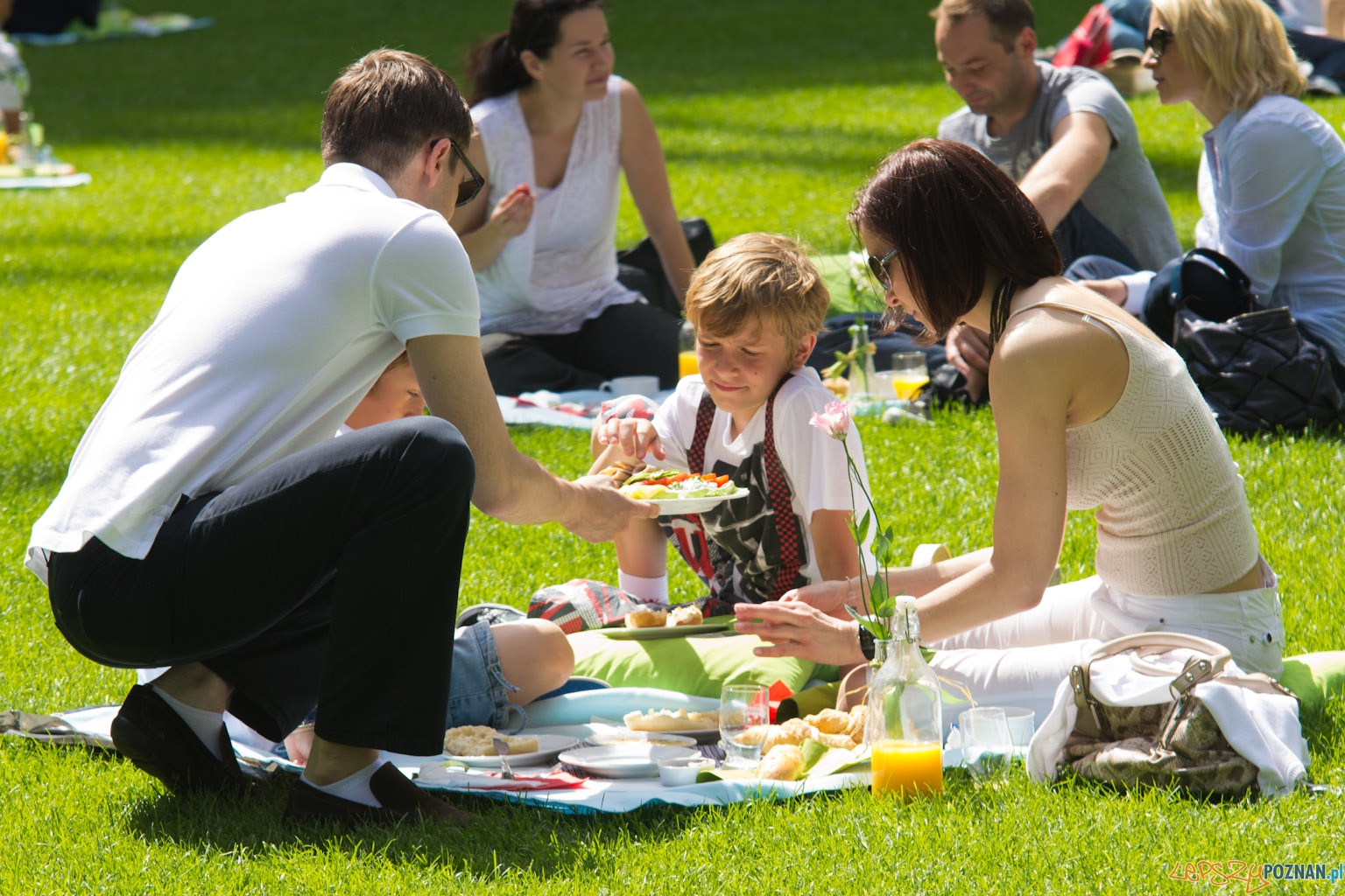 Śniadanie na Stadionie Miejskim 17.07.2011 r. Foto: lepszyPOZNAN.pl / Piotr Rychter Śniadanie na Stadionie Miejskim 17.07.2011 r. Foto: lepszyPOZNAN.pl / Piotr Rychter