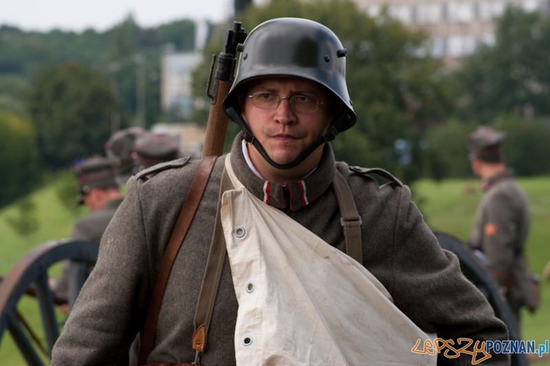 “Poznańczycy 1919-2011″ nad Wartą - Poznań 14.08.2011 r. Foto: LepszyPOZNAN.pl / Paweł Rychter “Poznańczycy 1919-2011″ nad Wartą - Poznań 14.08.2011 r. Foto: LepszyPOZNAN.pl / Paweł Rychter