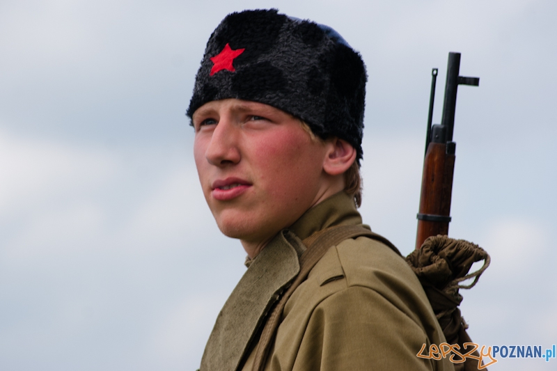“Poznańczycy 1919-2011″ nad Wartą - Poznań 14.08.2011 r. Foto: LepszyPOZNAN.pl / Paweł Rychter “Poznańczycy 1919-2011″ nad Wartą - Poznań 14.08.2011 r. Foto: LepszyPOZNAN.pl / Paweł Rychter
