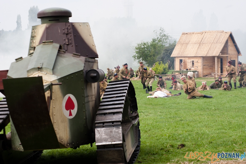 “Poznańczycy 1919-2011″ nad Wartą - Poznań 14.08.2011 r. Foto: LepszyPOZNAN.pl / Paweł Rychter “Poznańczycy 1919-2011″ nad Wartą - Poznań 14.08.2011 r. Foto: LepszyPOZNAN.pl / Paweł Rychter