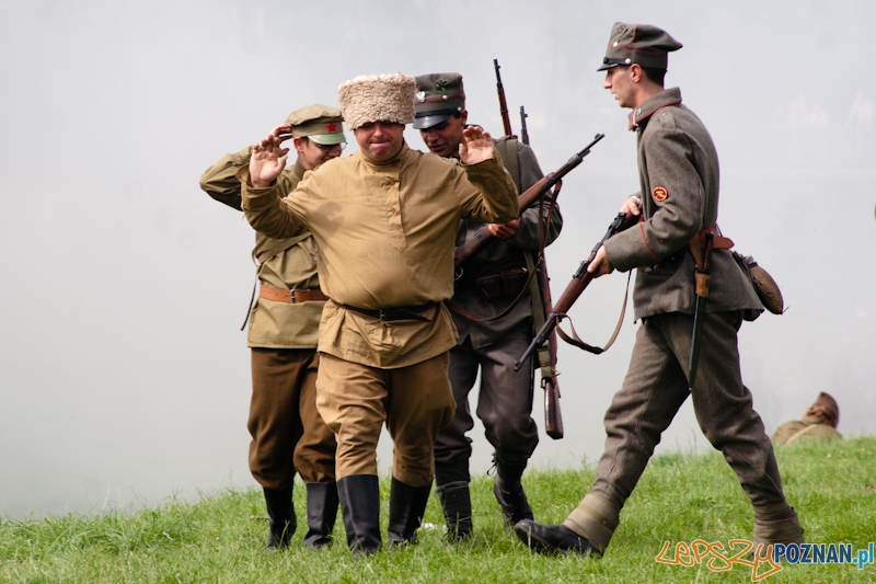 “Poznańczycy 1919-2011″ nad Wartą - Poznań 14.08.2011 r. Foto: LepszyPOZNAN.pl / Paweł Rychter “Poznańczycy 1919-2011″ nad Wartą - Poznań 14.08.2011 r. Foto: LepszyPOZNAN.pl / Paweł Rychter