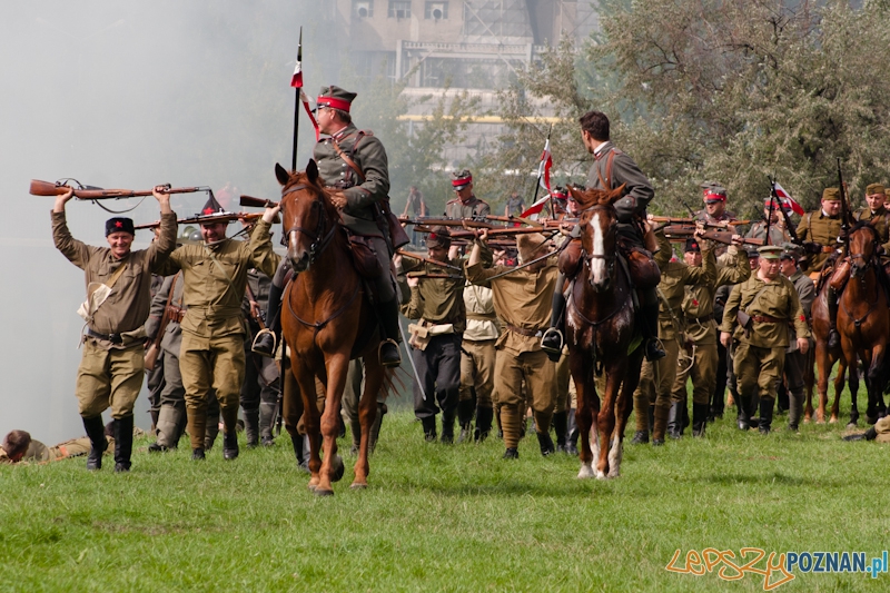 “Poznańczycy 1919-2011″ nad Wartą - Poznań 14.08.2011 r. Foto: LepszyPOZNAN.pl / Paweł Rychter “Poznańczycy 1919-2011″ nad Wartą - Poznań 14.08.2011 r. Foto: LepszyPOZNAN.pl / Paweł Rychter