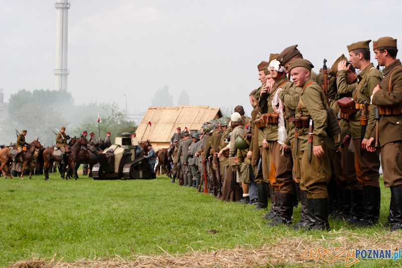 “Poznańczycy 1919-2011″ nad Wartą - Poznań 14.08.2011 r. Foto: LepszyPOZNAN.pl / Paweł Rychter “Poznańczycy 1919-2011″ nad Wartą - Poznań 14.08.2011 r. Foto: LepszyPOZNAN.pl / Paweł Rychter