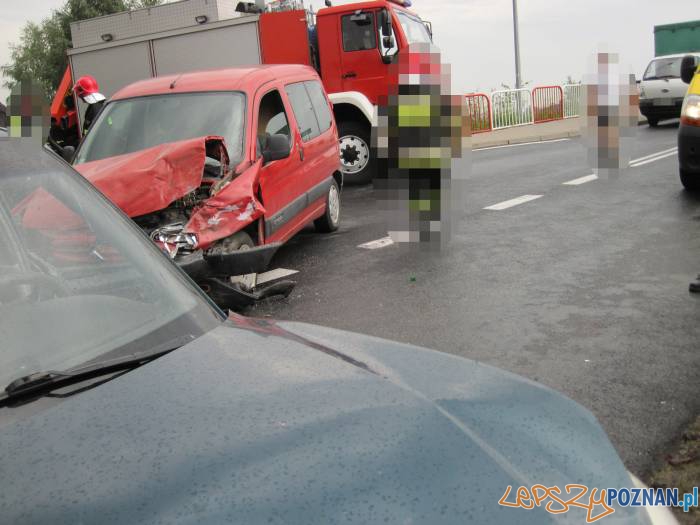 Wypadek na Średzkiej w Kórniku Foto: KM PSP w Poznaniu Wypadek na Średzkiej w Kórniku Foto: KM PSP w Poznaniu