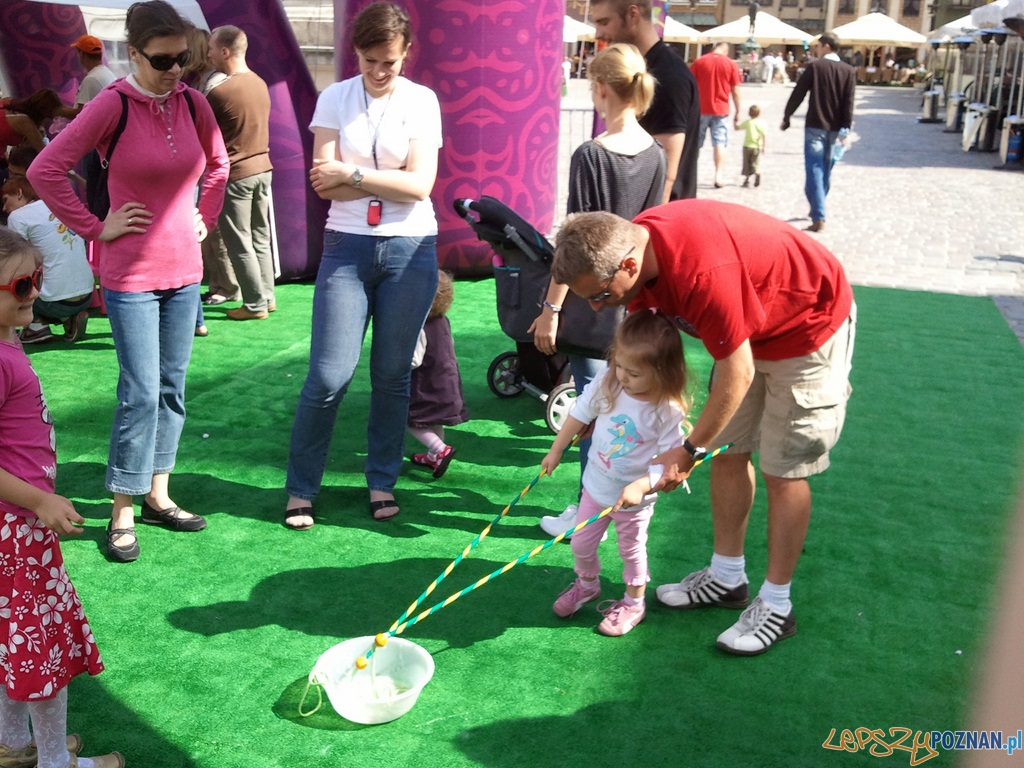 Ta ostatnia wakacyjna niedziela na Starym Rynku Foto: lepszyPOZNAN.pl / ag Ta ostatnia wakacyjna niedziela na Starym Rynku Foto: lepszyPOZNAN.pl / ag