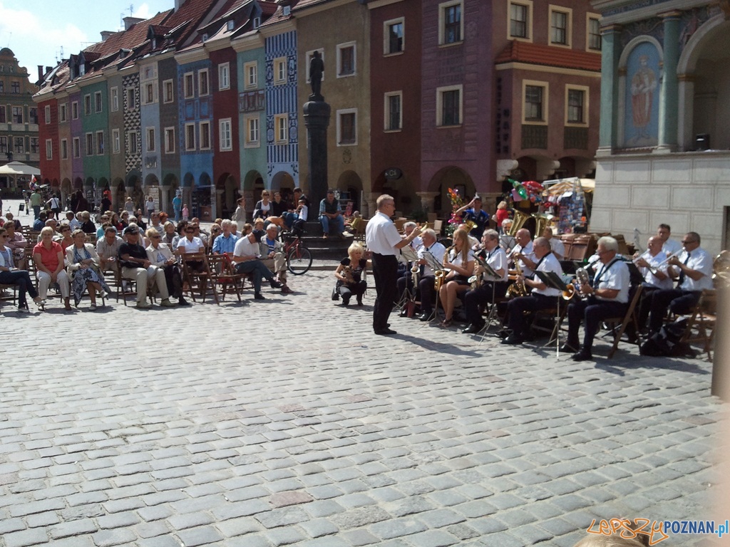 Ta ostatnia wakacyjna niedziela na Starym Rynku Foto: lepszyPOZNAN.pl / ag Ta ostatnia wakacyjna niedziela na Starym Rynku Foto: lepszyPOZNAN.pl / ag