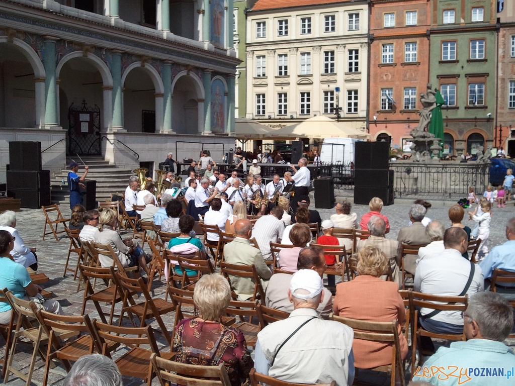 Ta ostatnia wakacyjna niedziela na Starym Rynku Foto: lepszyPOZNAN.pl / ag Ta ostatnia wakacyjna niedziela na Starym Rynku Foto: lepszyPOZNAN.pl / ag