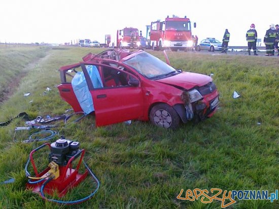Śmiertelny wypadek na autostradzie Foto: OSP Dominowo Śmiertelny wypadek na autostradzie Foto: OSP Dominowo