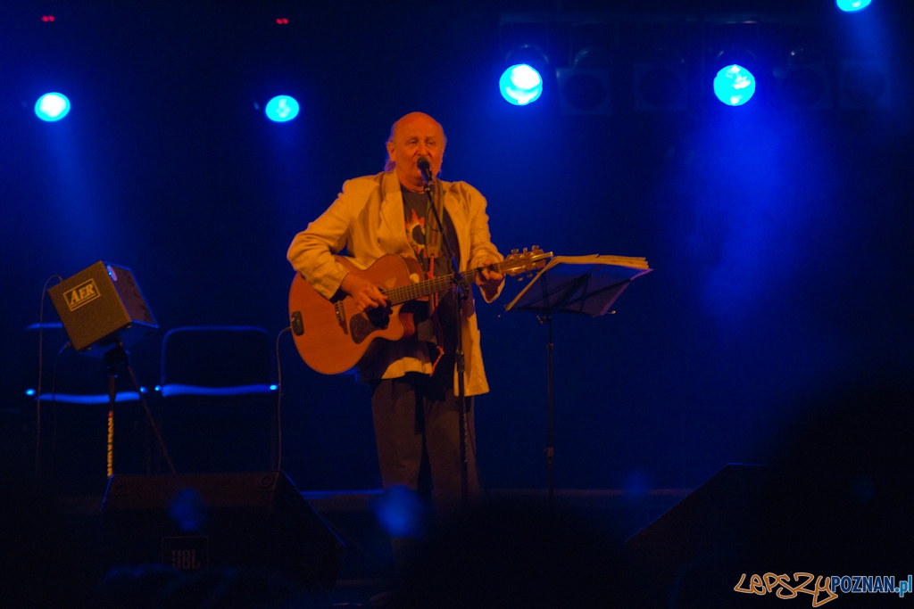 Jacek Kleyff na Dziedzińcu CK ZAMEK 4.08.2011 r. Foto: lepszyPOZNAN.pl / Piotr Rychter Jacek Kleyff na Dziedzińcu CK ZAMEK 4.08.2011 r. Foto: lepszyPOZNAN.pl / Piotr Rychter