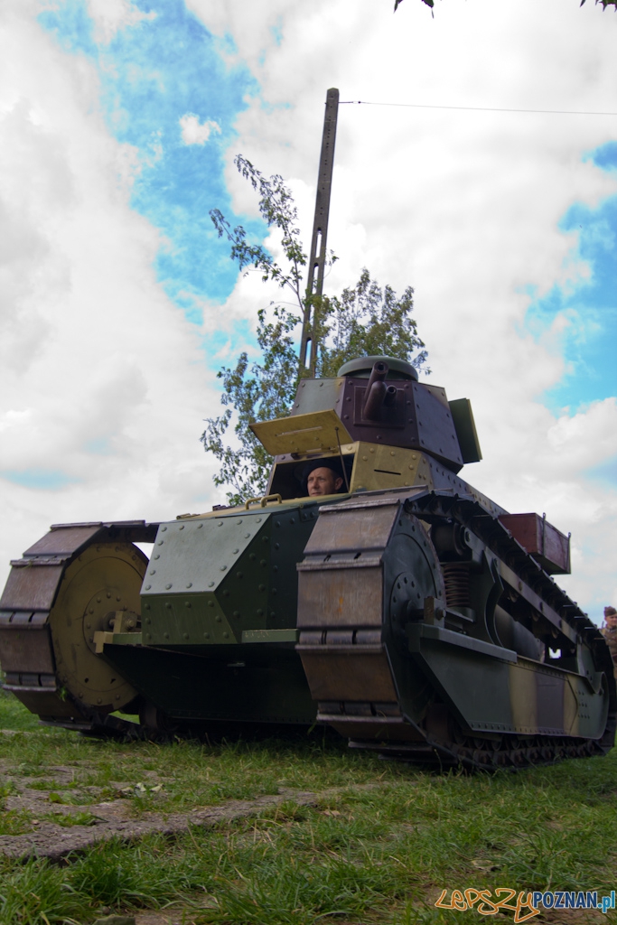 Poznańczycy 1919-2011 - Poznań Ostrów Tumski 14.08.2011 r. Foto: lepszyPOZNAN.pl / Piotr Rychter Poznańczycy 1919-2011 - Poznań Ostrów Tumski 14.08.2011 r. Foto: lepszyPOZNAN.pl / Piotr Rychter