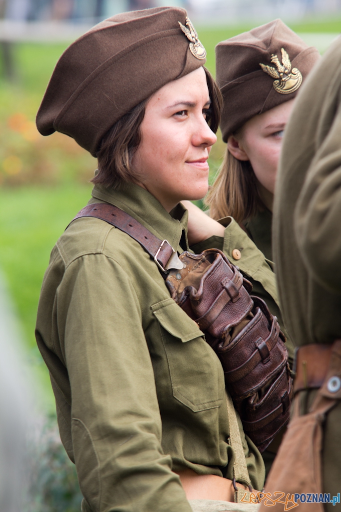 Poznańczycy 1919-2011 - Poznań Ostrów Tumski 14.08.2011 r. Foto: lepszyPOZNAN.pl / Piotr Rychter Poznańczycy 1919-2011 - Poznań Ostrów Tumski 14.08.2011 r. Foto: lepszyPOZNAN.pl / Piotr Rychter