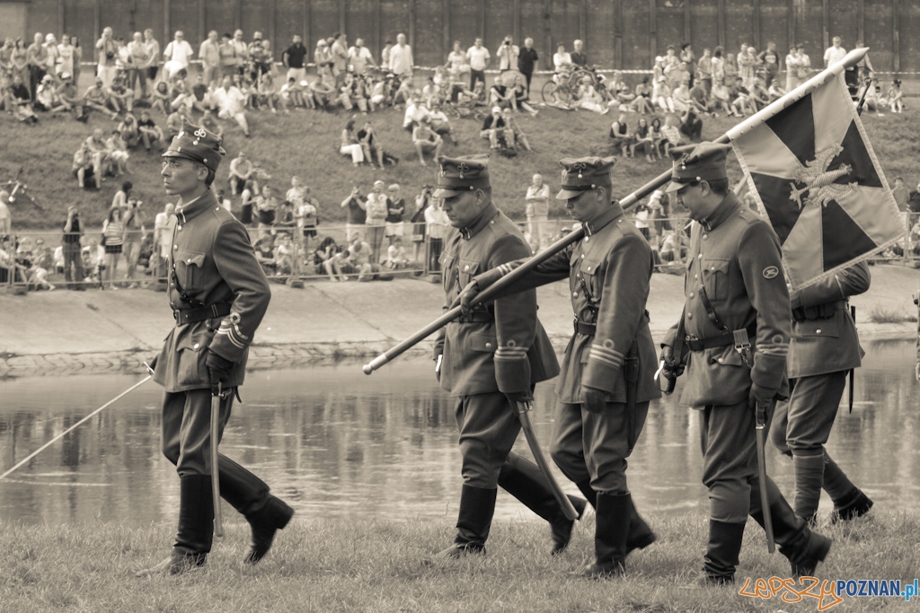 Poznańczycy 1919-2011 - Poznań Ostrów Tumski 14.08.2011 r. Foto: lepszyPOZNAN.pl / Piotr Rychter Poznańczycy 1919-2011 - Poznań Ostrów Tumski 14.08.2011 r. Foto: lepszyPOZNAN.pl / Piotr Rychter